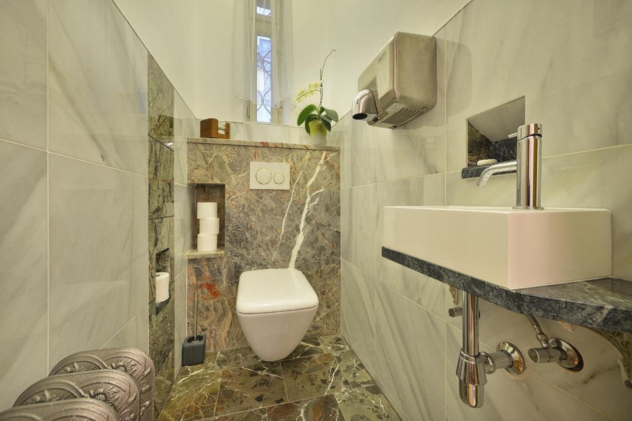 Apartman Dalia Janackovo Nabrezi Prague Exterior photo